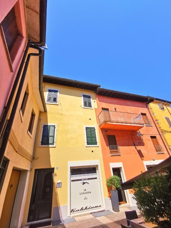 Old Town Apartment With Terrace - Live Love Lake Peschiera del Garda Exterior foto