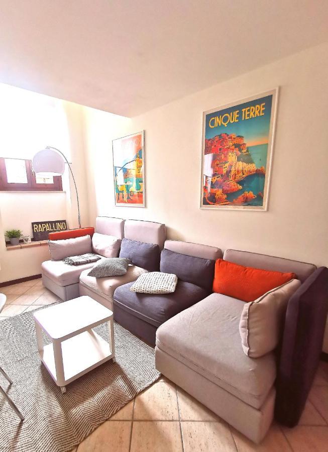 Old Town Apartment With Terrace - Live Love Lake Peschiera del Garda Exterior foto